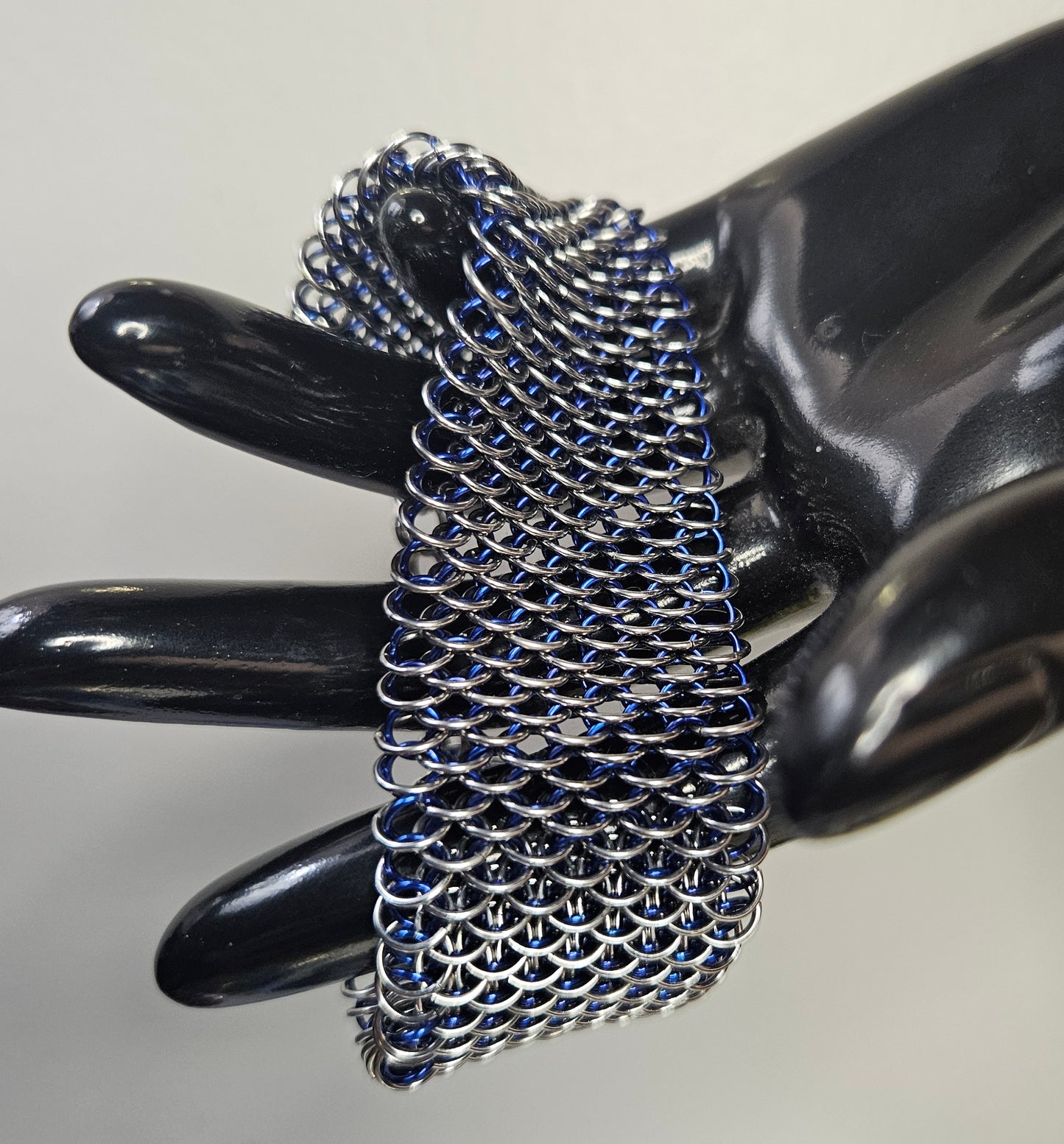 Cuff Bracelet Micromaille Dragonscale