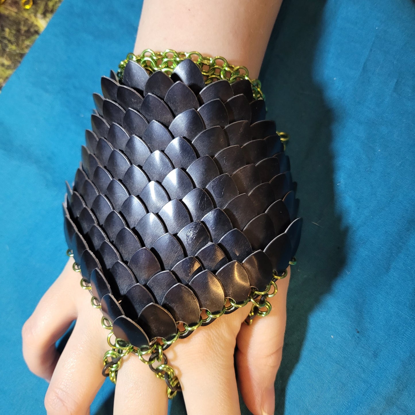 Scale Half Glove - Custom