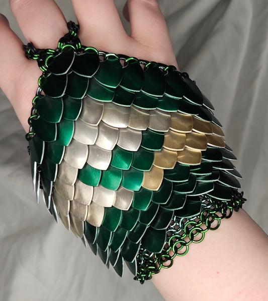 Scale Half Glove