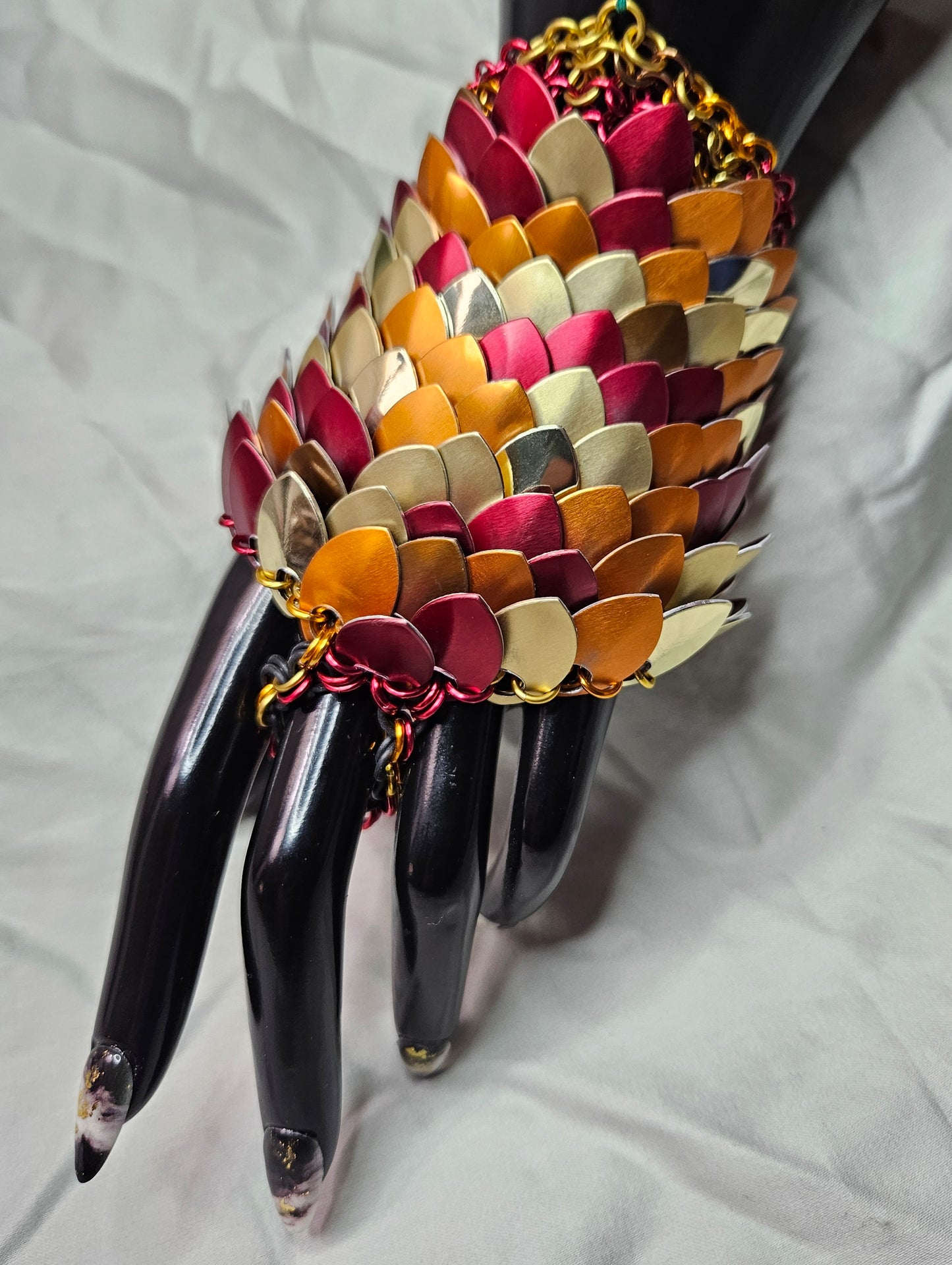 Scale Half Glove